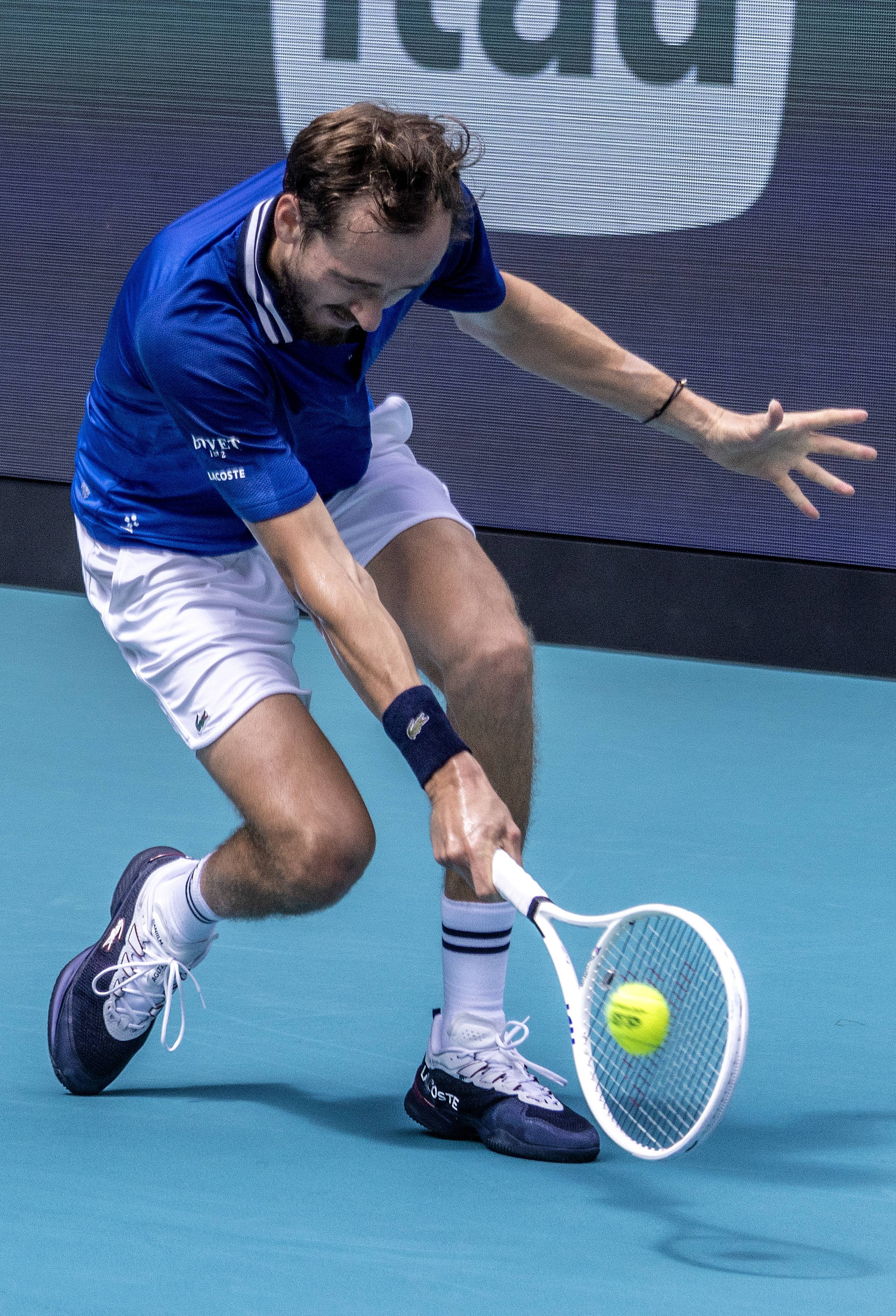 开云体育直播-欧洲网球队完胜西班牙网球队，梅德韦杰夫打破历史纪录的简单介绍