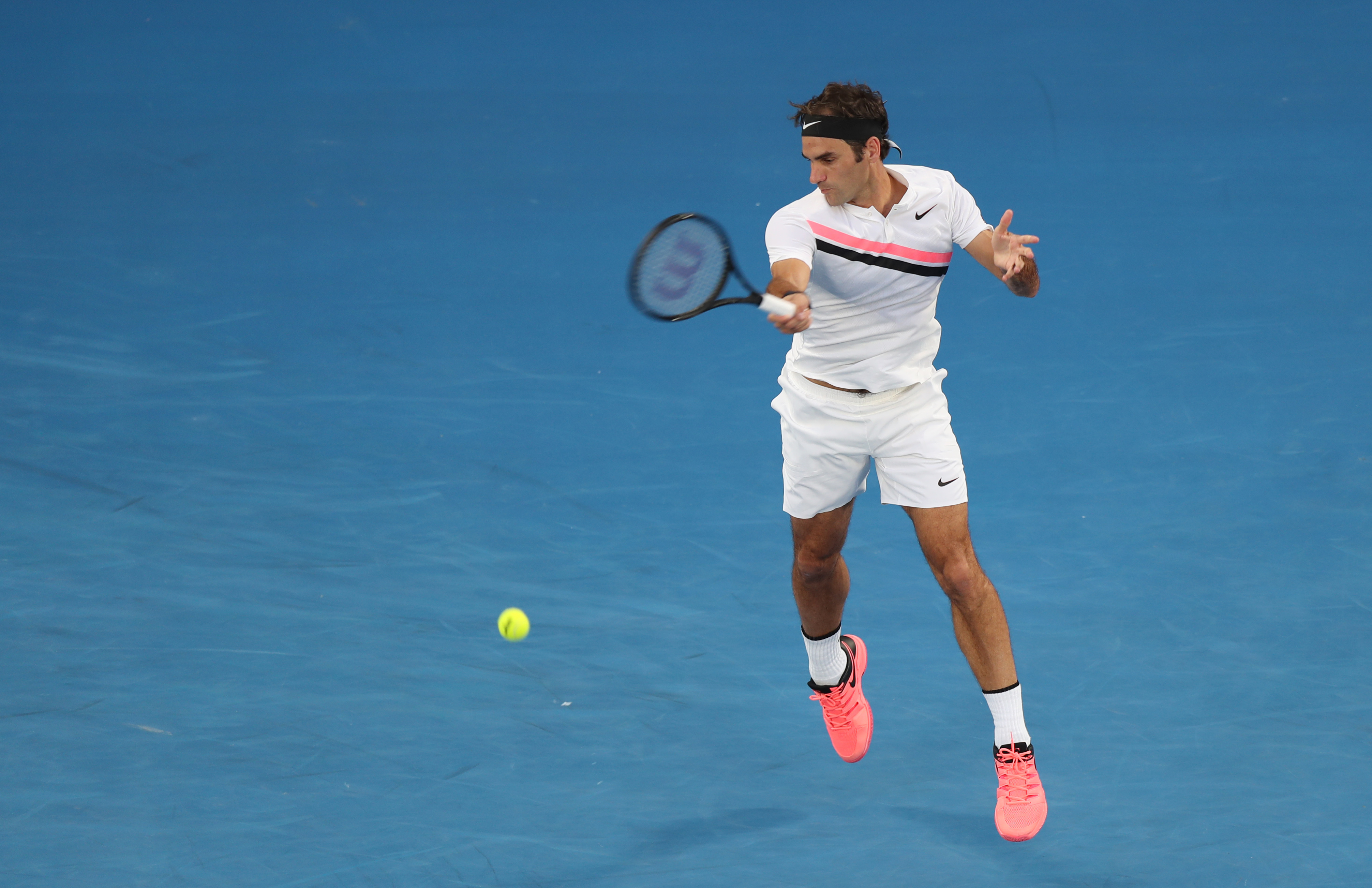 包含世界网球队横扫西班牙网球队，费德勒惊艳世界的词条