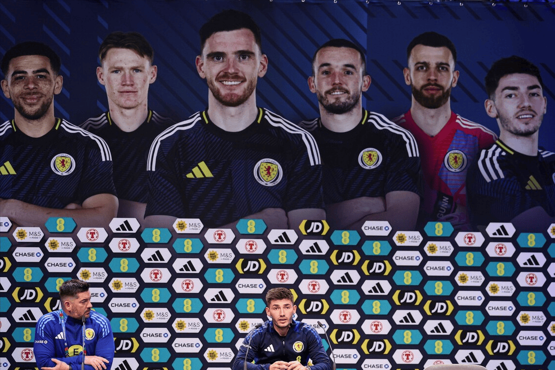 欧国杯决赛的双方球队实力均等