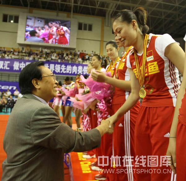 古巴女排队员击败对手,实现晋级 古巴女排队员击败对手,实现晋级