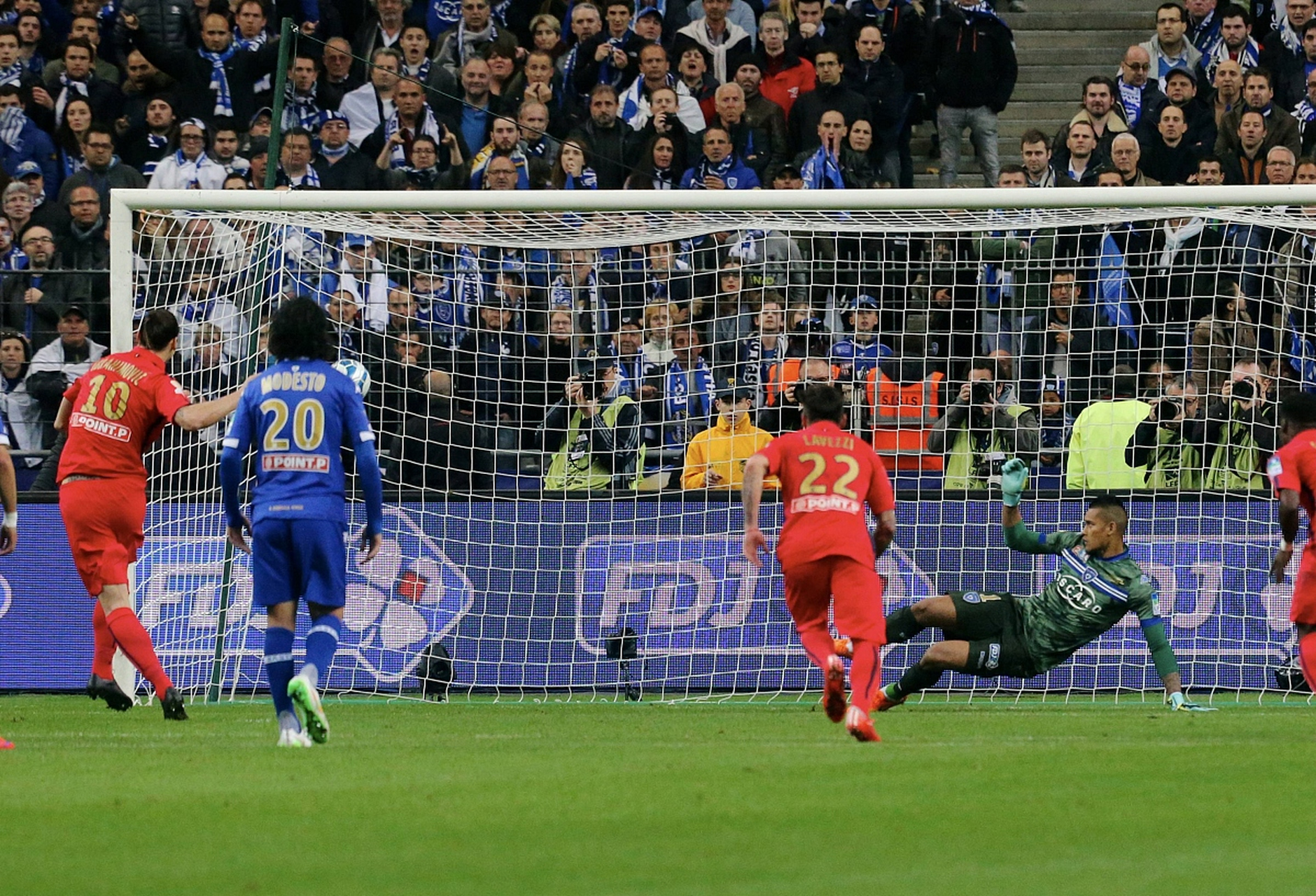 阿雅克肖队在本轮比赛中喜获胜利 阿雅克肖队在本轮比赛中喜获胜利