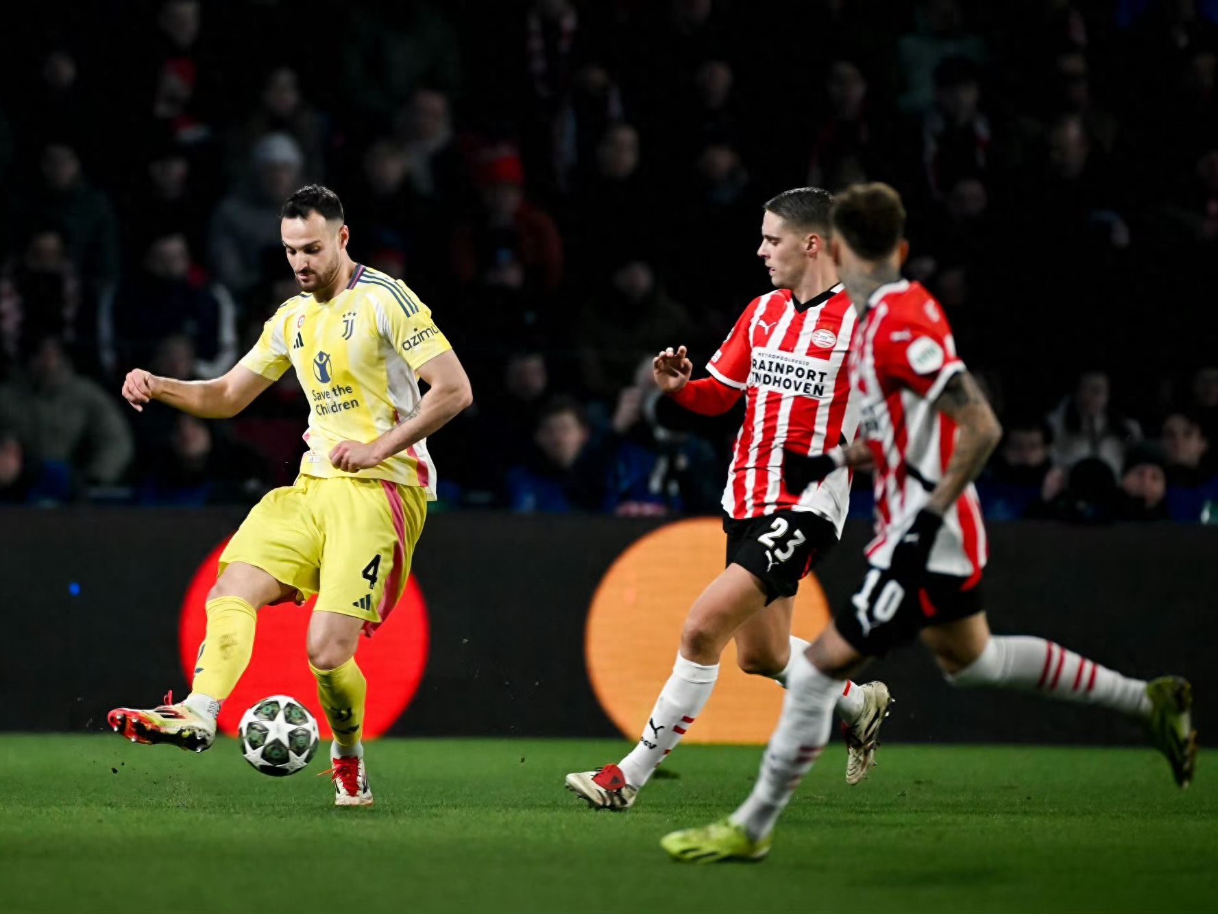 关于欧预赛斯洛伐克队面临重要挑战的信息 关于欧预赛斯洛伐克队面临重要挑战的信息