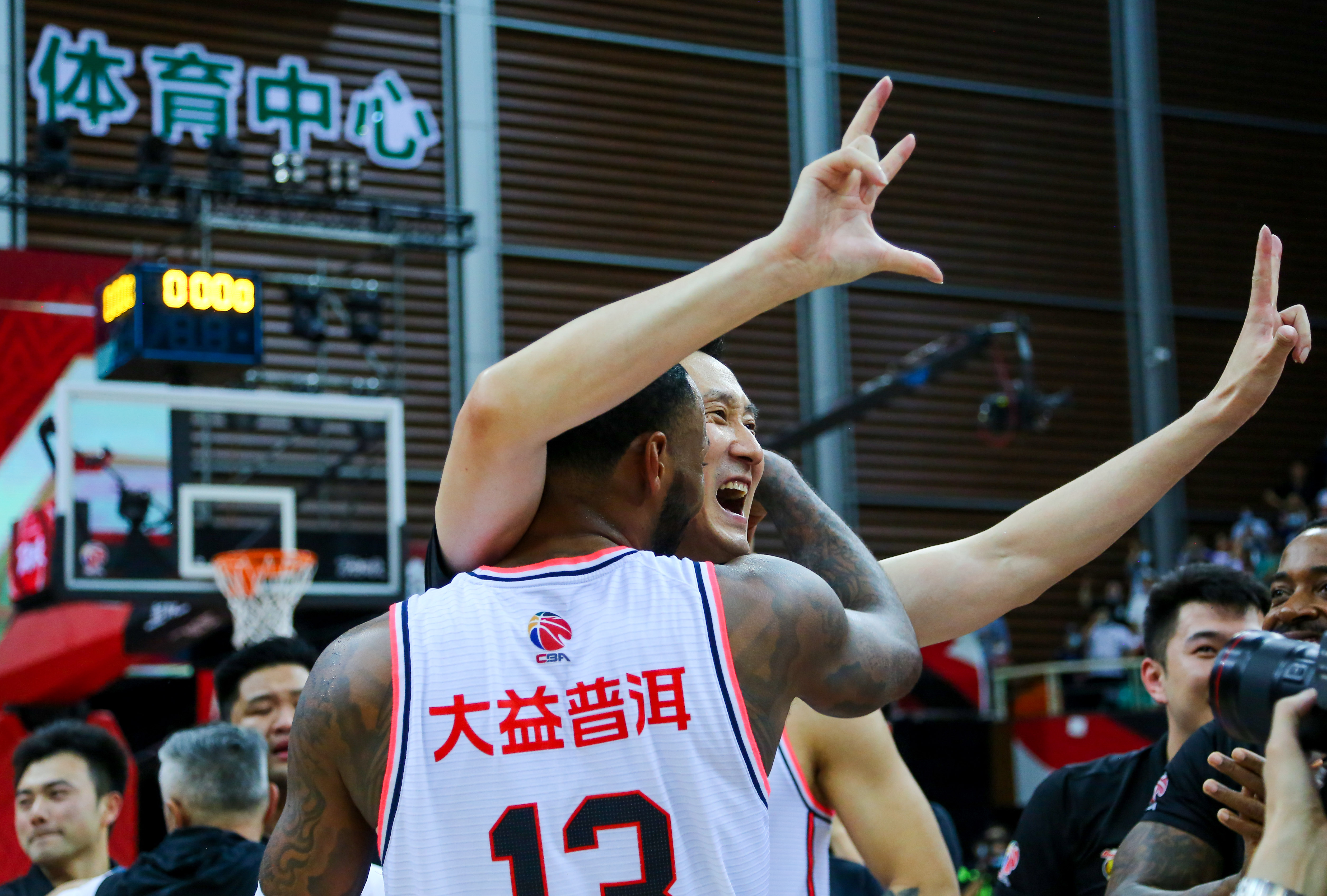 开云体育APP下载-球队新签约球员引发外界关注，势必提升实力的简单介绍