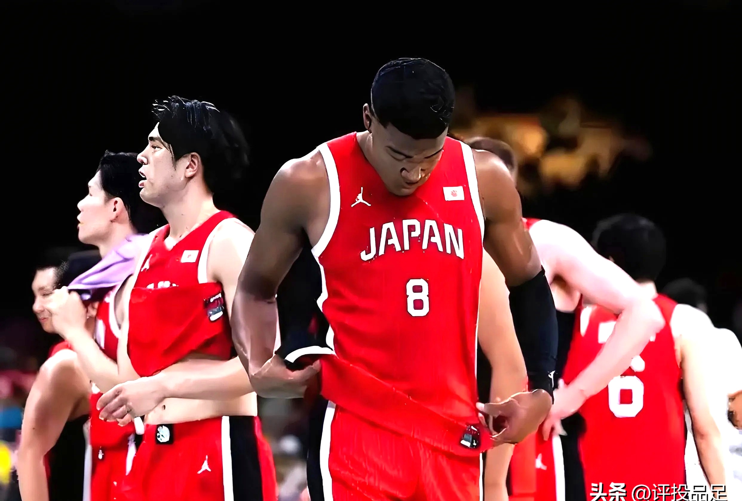 关于连入两球!球员个人实力再次在比赛中得到彰显的信息 关于连入两球!球员个人实力再次在比赛中得到彰显的信息