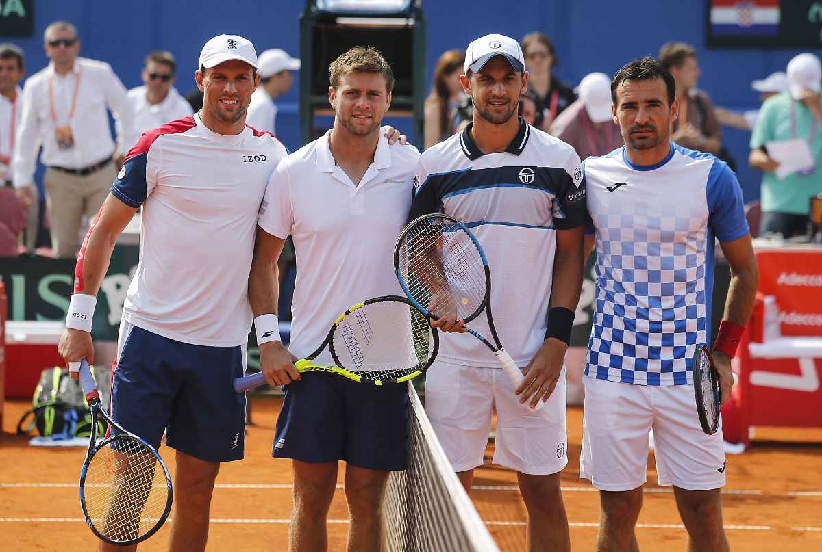 澳大利亚网球队横扫西班牙网球队，瓦林卡绝境逆转的简单介绍