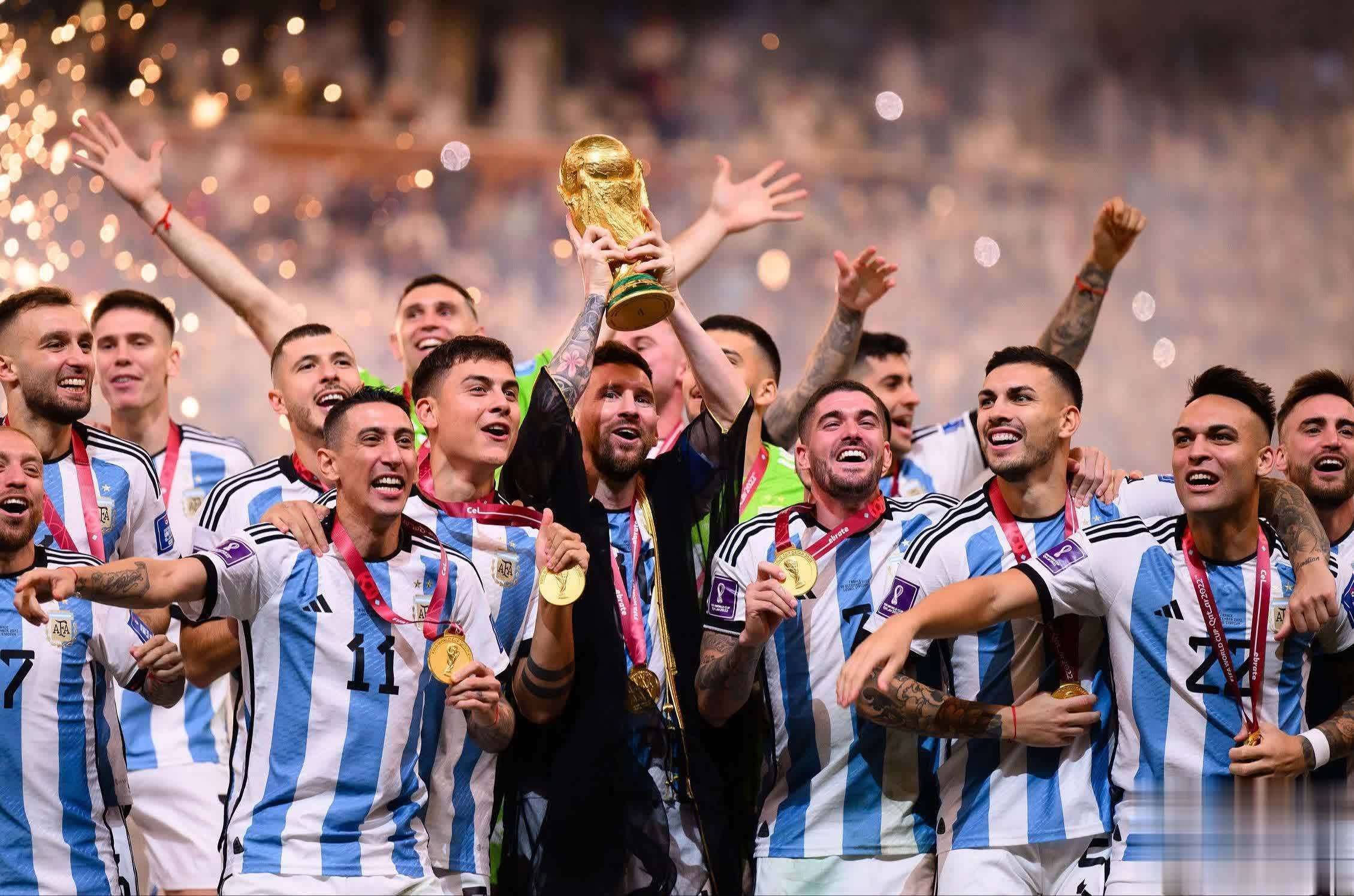 希腊横扫韩国，梅西刷新纪录