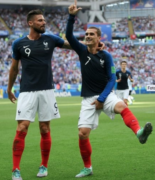 法国队碾压中国队，李梓嘉扛起全队