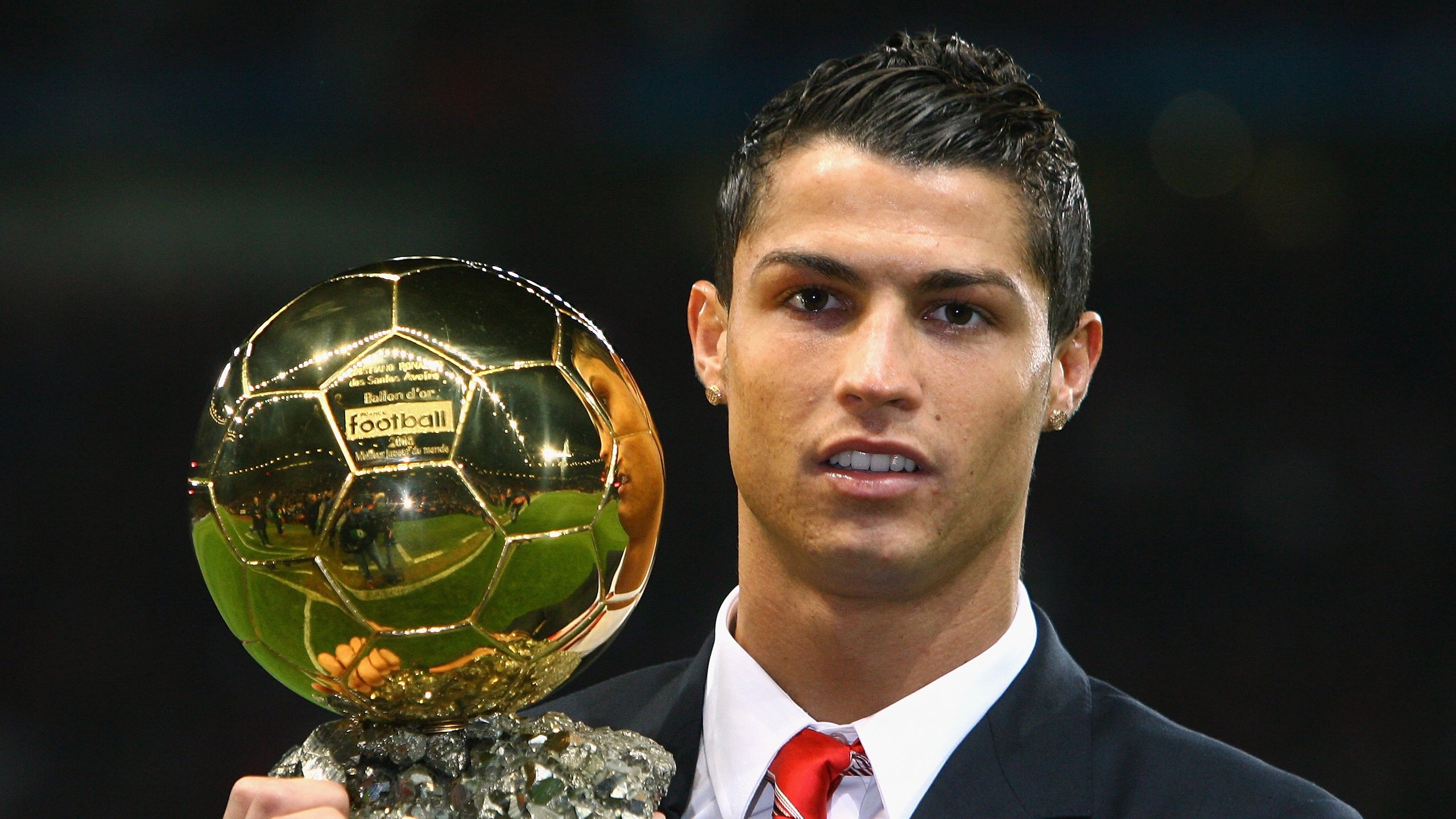 从摩纳哥到那不勒斯，数据压制与巨星接管—现代足球的双重奏